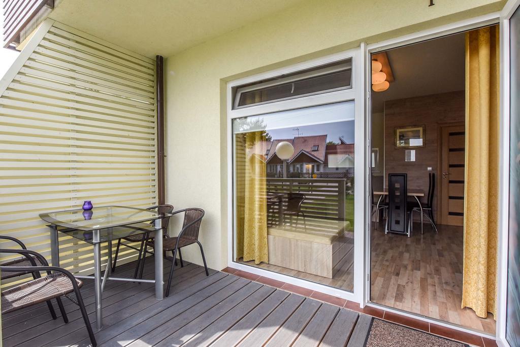 Apartamentai Trys Pusys ซเวนตายิ ภายนอก รูปภาพ